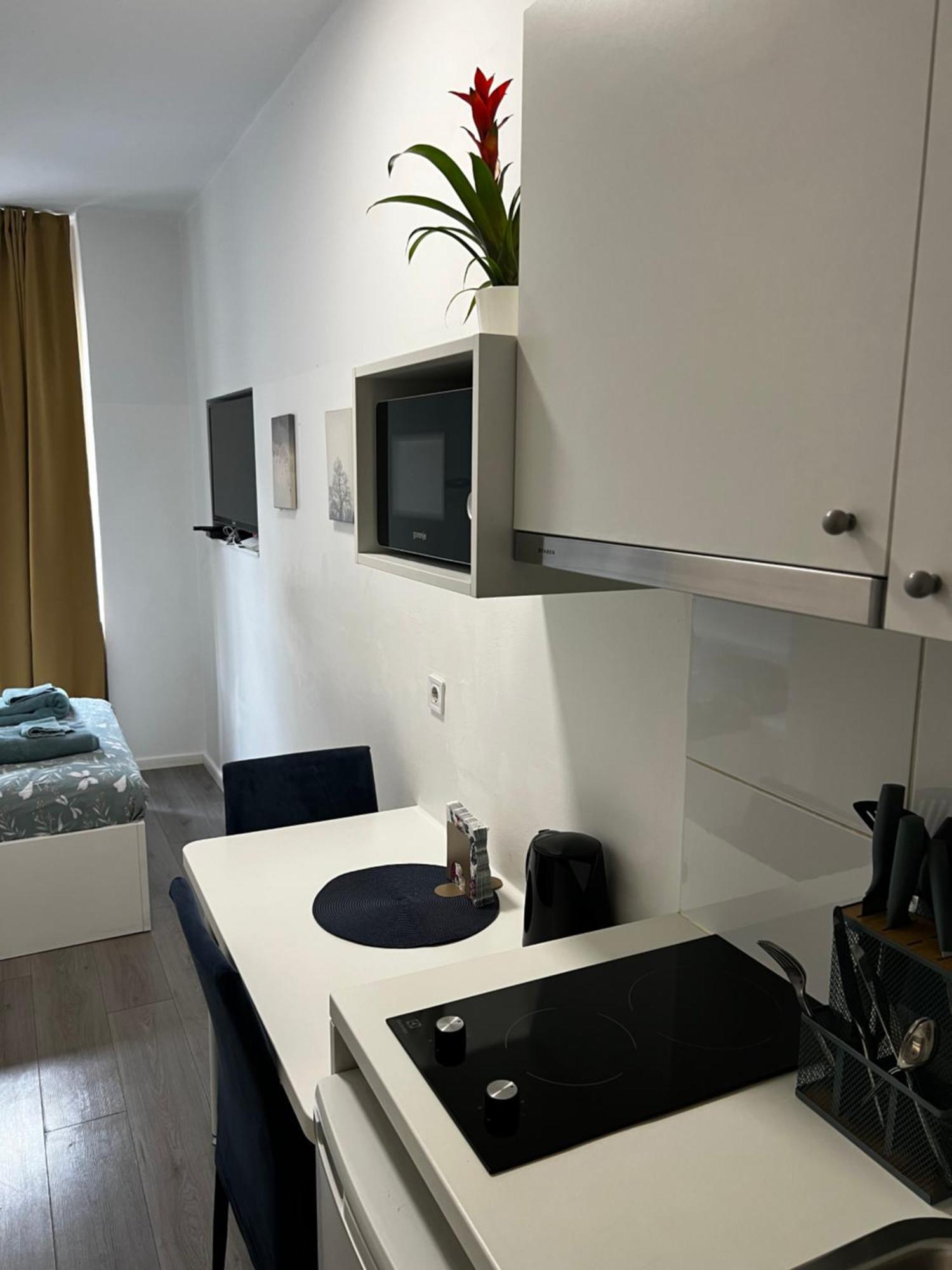 Center 6 Hebrangova Daire *